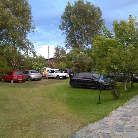 Lefkadios Hern מוטל