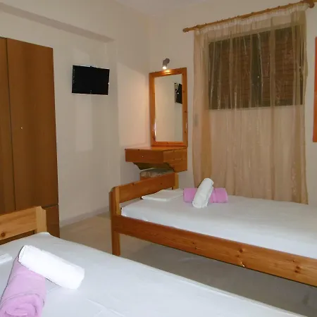 Lefkadios Hern * Lefkada City